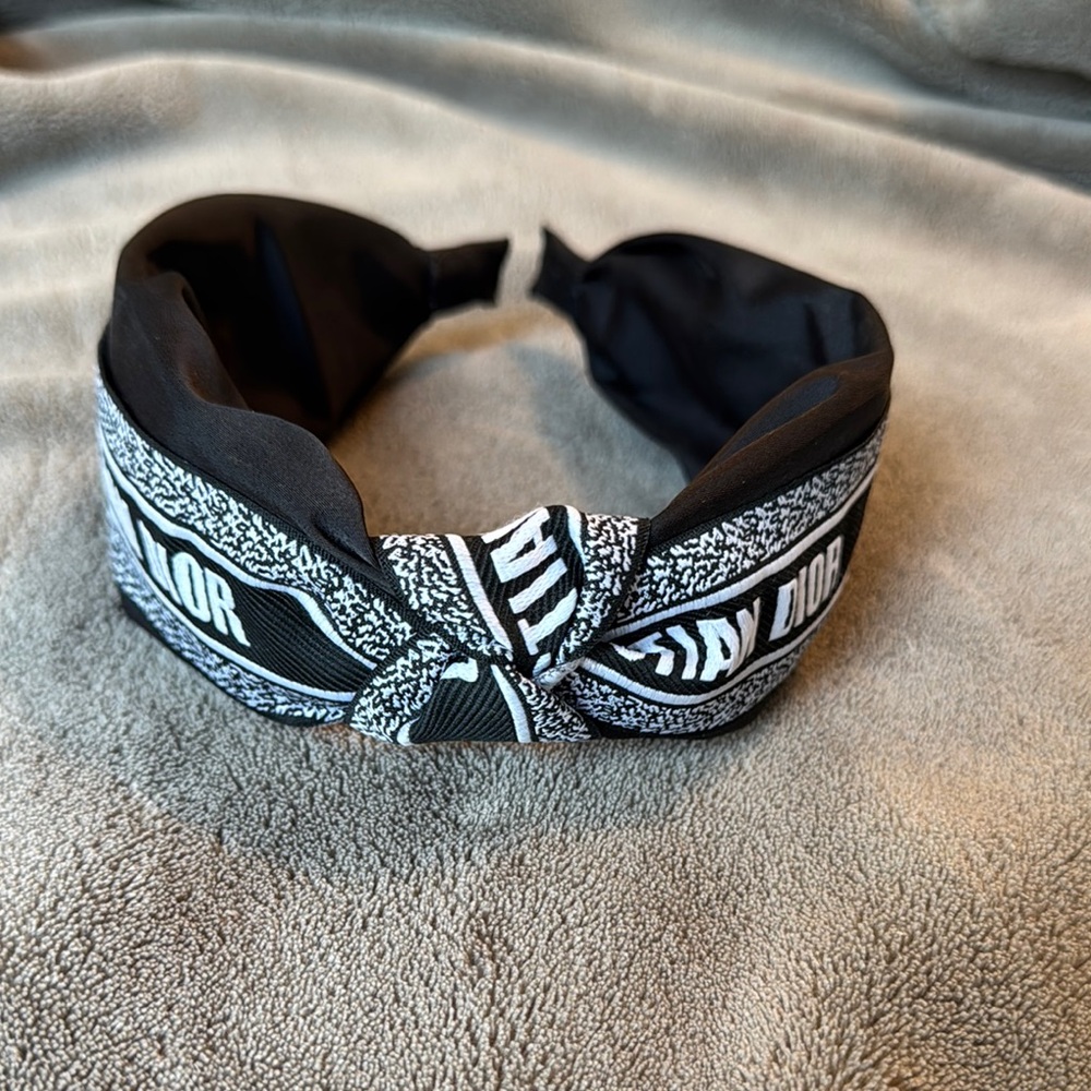 Dior Black and White Knotted Headband